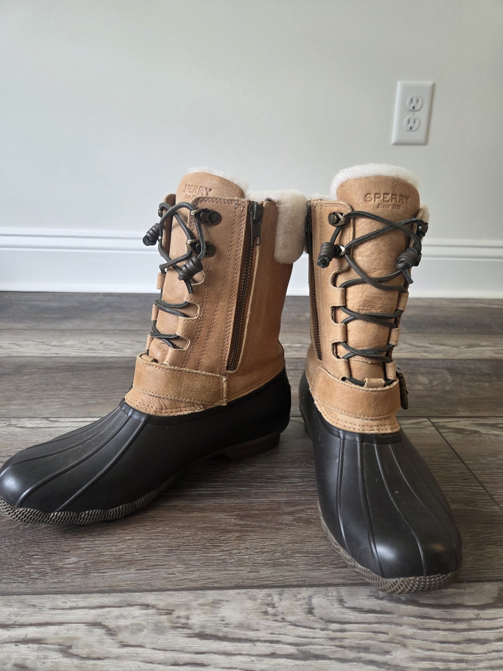 Sperry Saltwater Misty Women’s Tan and Black Duck Boots - Insulated Winter Boot